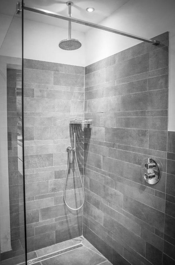 Bed En Box 3610 Bed & Breakfast Oirschot Exterior photo