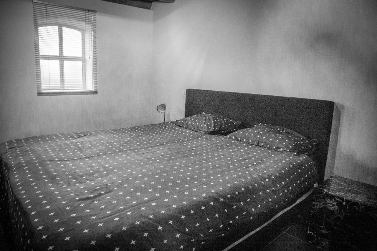 Bed En Box 3610 Bed & Breakfast Oirschot Exterior photo
