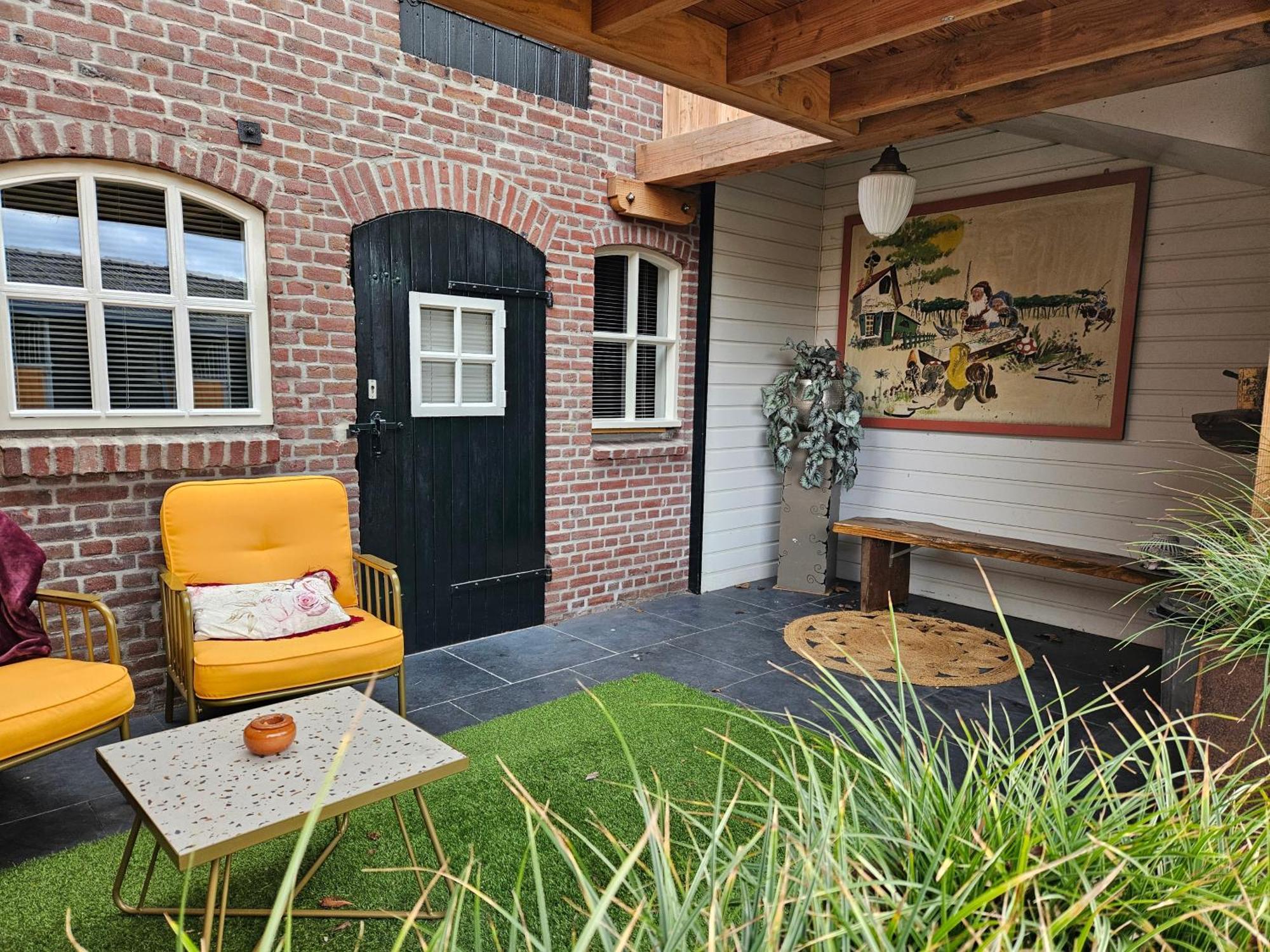 Bed En Box 3610 Bed & Breakfast Oirschot Exterior photo